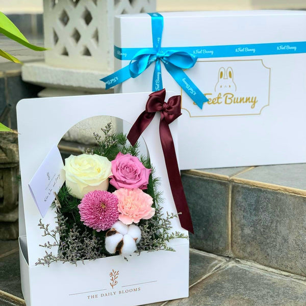 Abundance of Joy Gift Set & Musical Floral Box